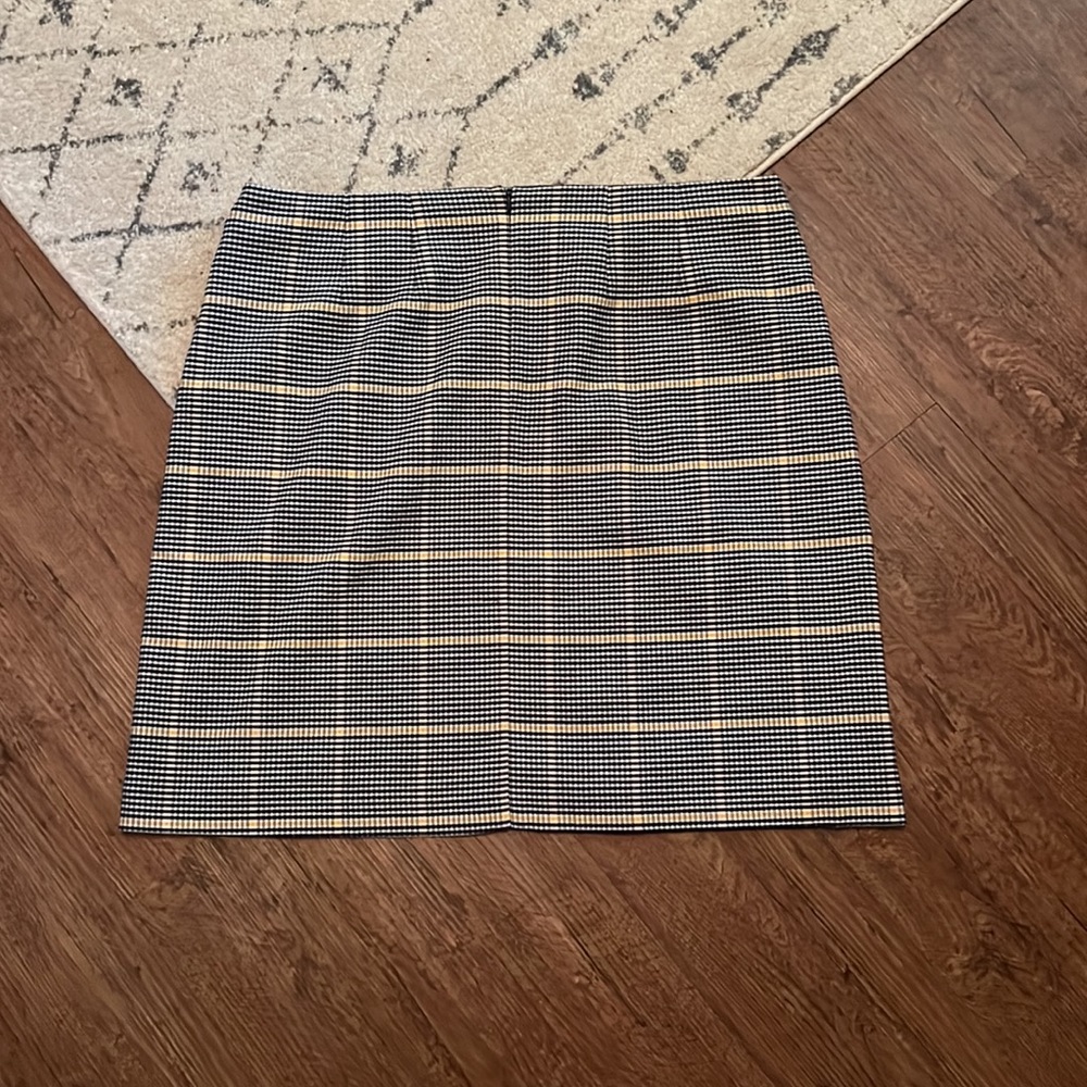 Ann Taylor 14 - Picture 5 of 5